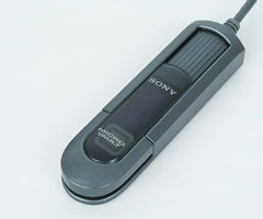 索尼MV隨身存指紋加密型64MB U盤(pán) IT168經(jīng)典圖賞與產(chǎn)品解析